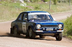 Jouni Näsman luki nuotit ja Arto Uusi-Ranta komensi Escort BDA:n luokkavoittoon Lahden Historic EM-rallissa. (Kuva: Timo Pullikka)