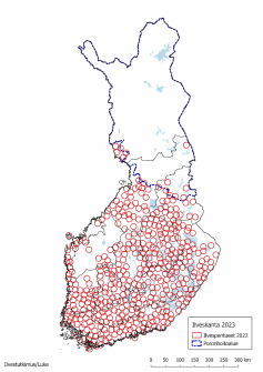 Vuoden 2023 kanta-arvion mukaan ilvespentueita oli arviolta 438–468 vuonna 2022.